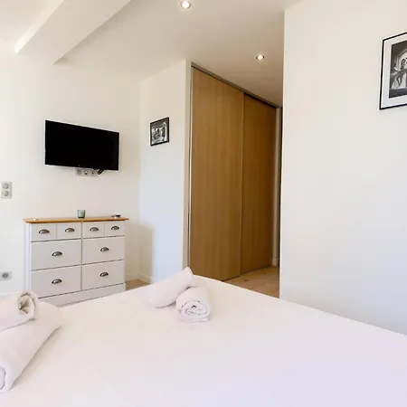 Domino-pepite Moderne Neuve, Calme, Climatisee, Wifi